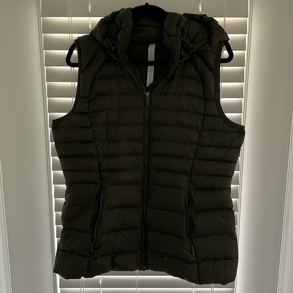 Lululemon green down vest